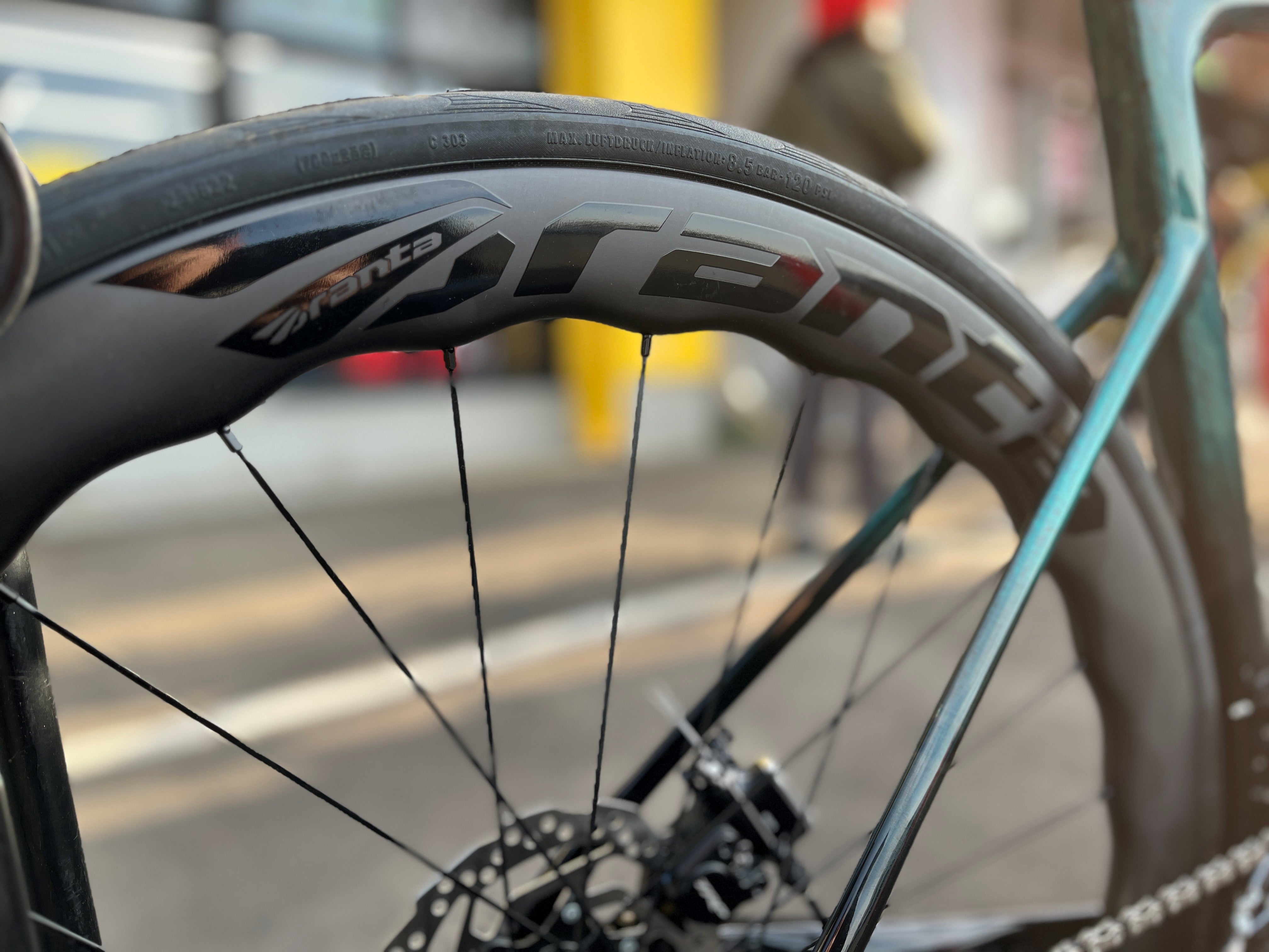 【限定商品】XDS SPLASH フルカーボン ロードバイク 【アウトレット】