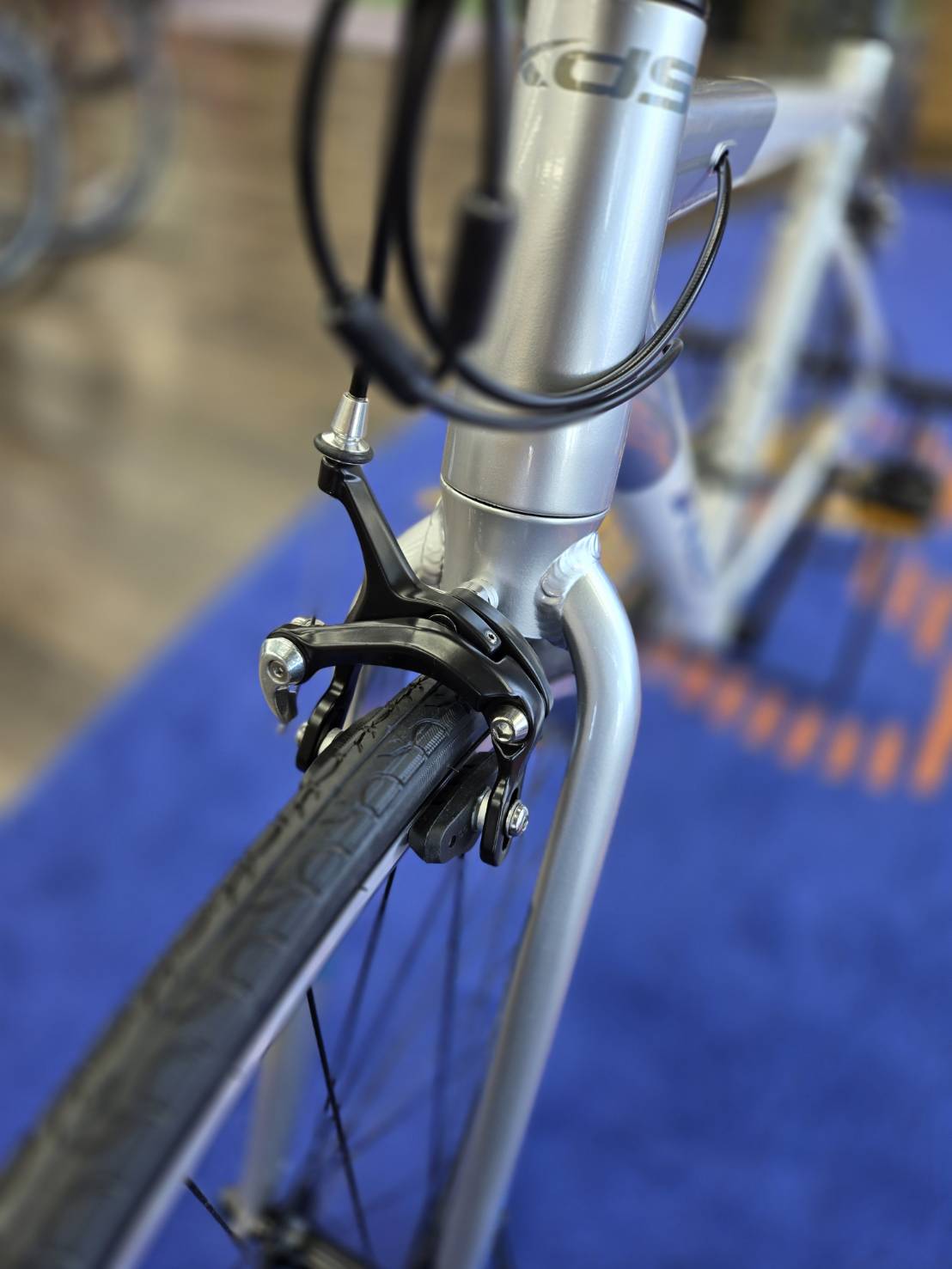 XDS RT500 【アウトレット】ロードバイク 入門向け