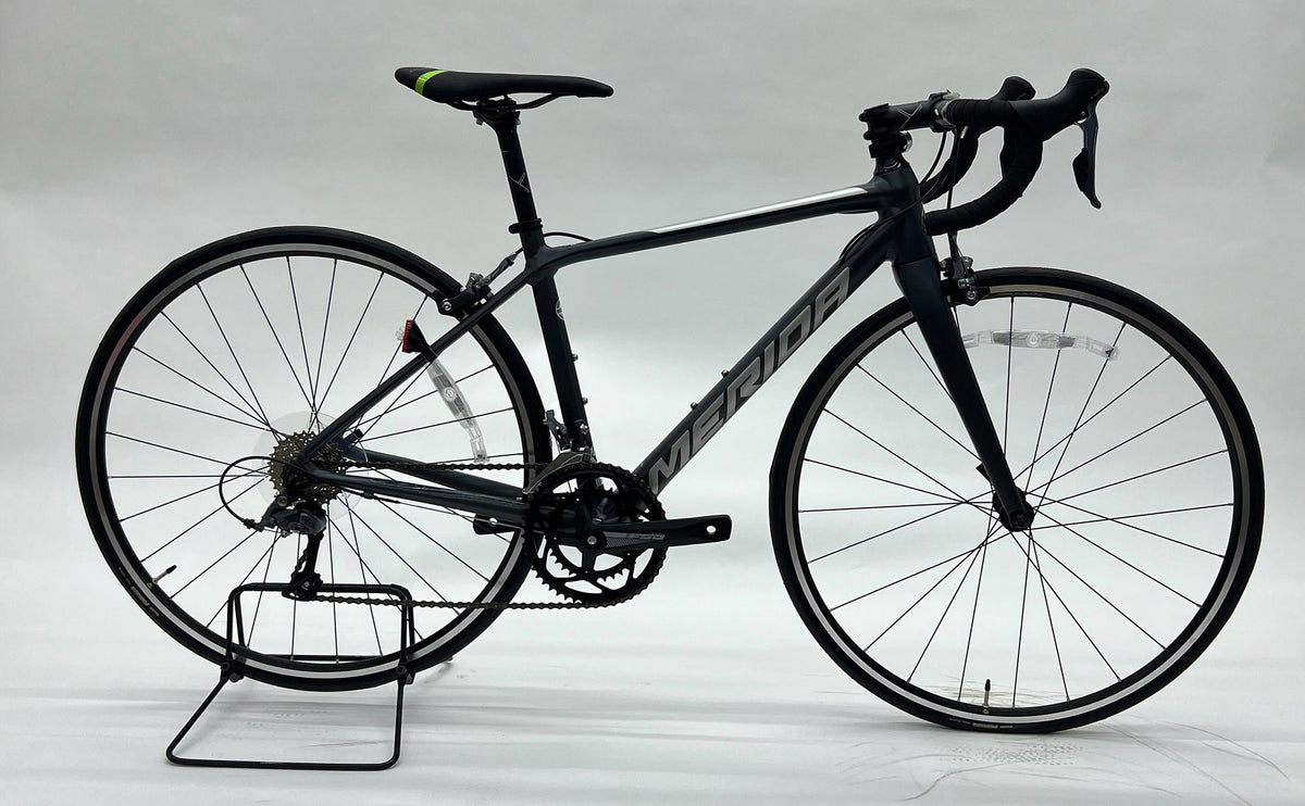 MERIDA SCULTURA RIM 100 2024 44cm シルクアンスラサイト 車体全体