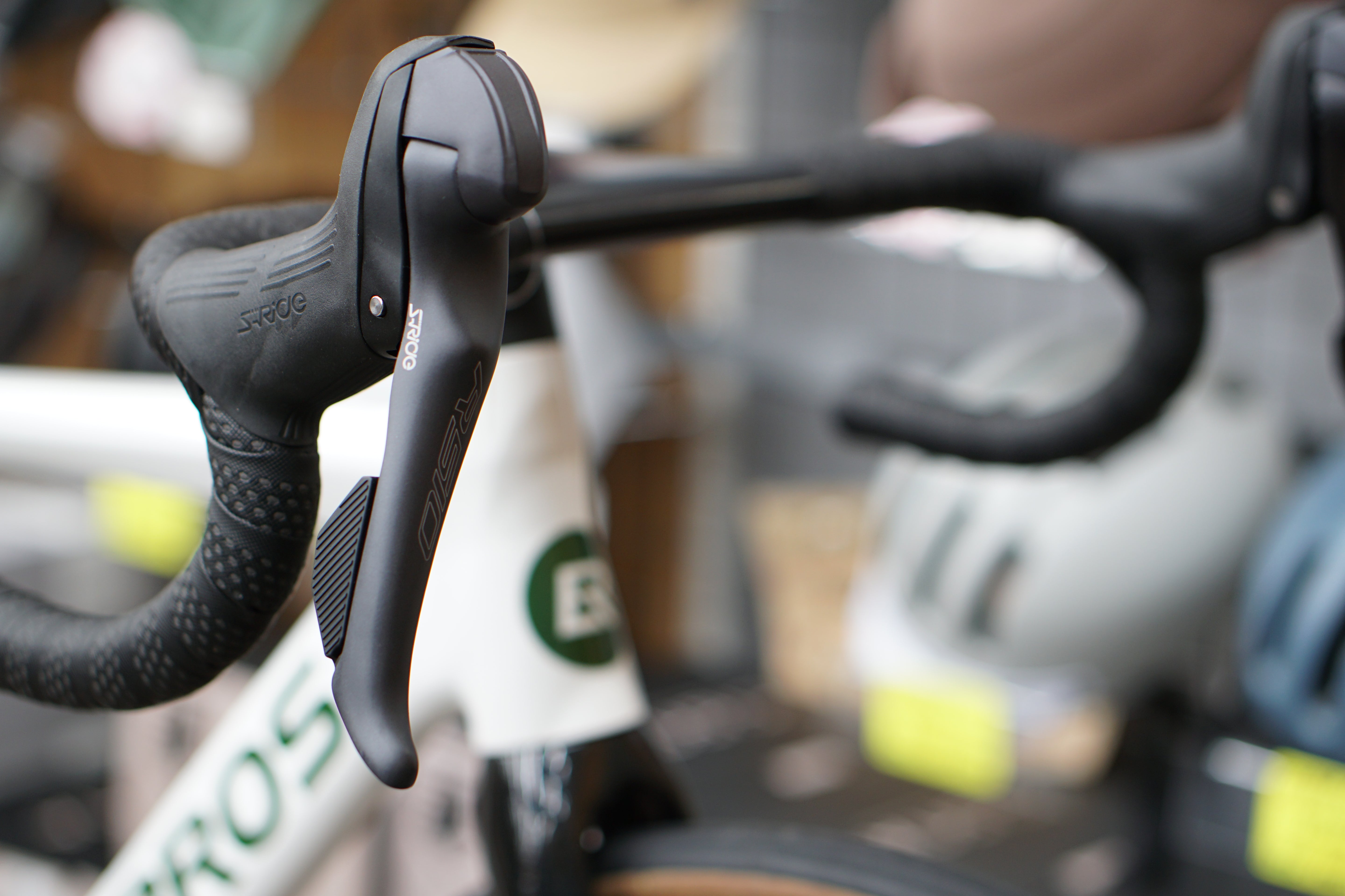 【限定入荷】ROCKBROS【ロックブロス】 W3 ロードバイク