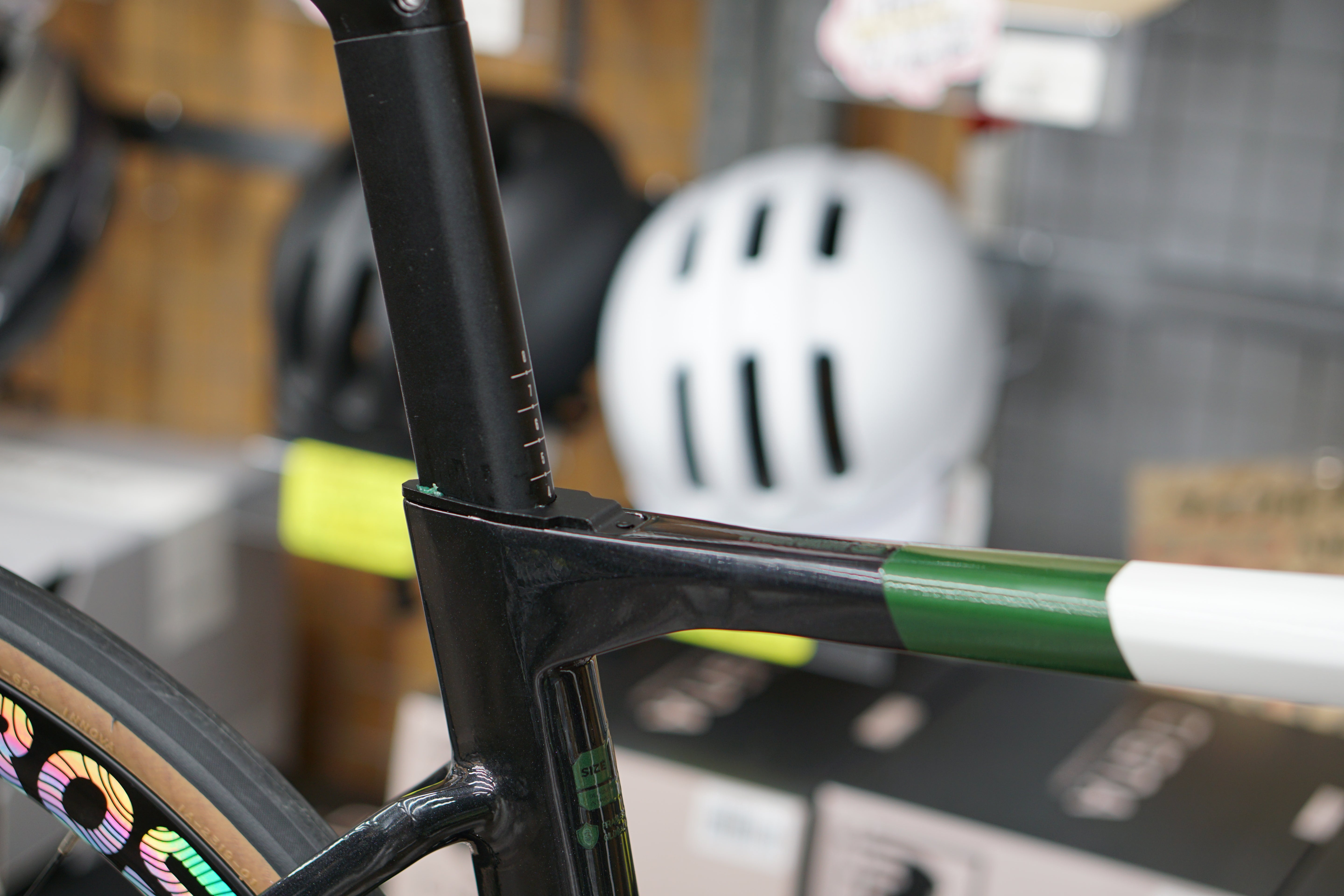 【限定入荷】ROCKBROS【ロックブロス】 W3 ロードバイク