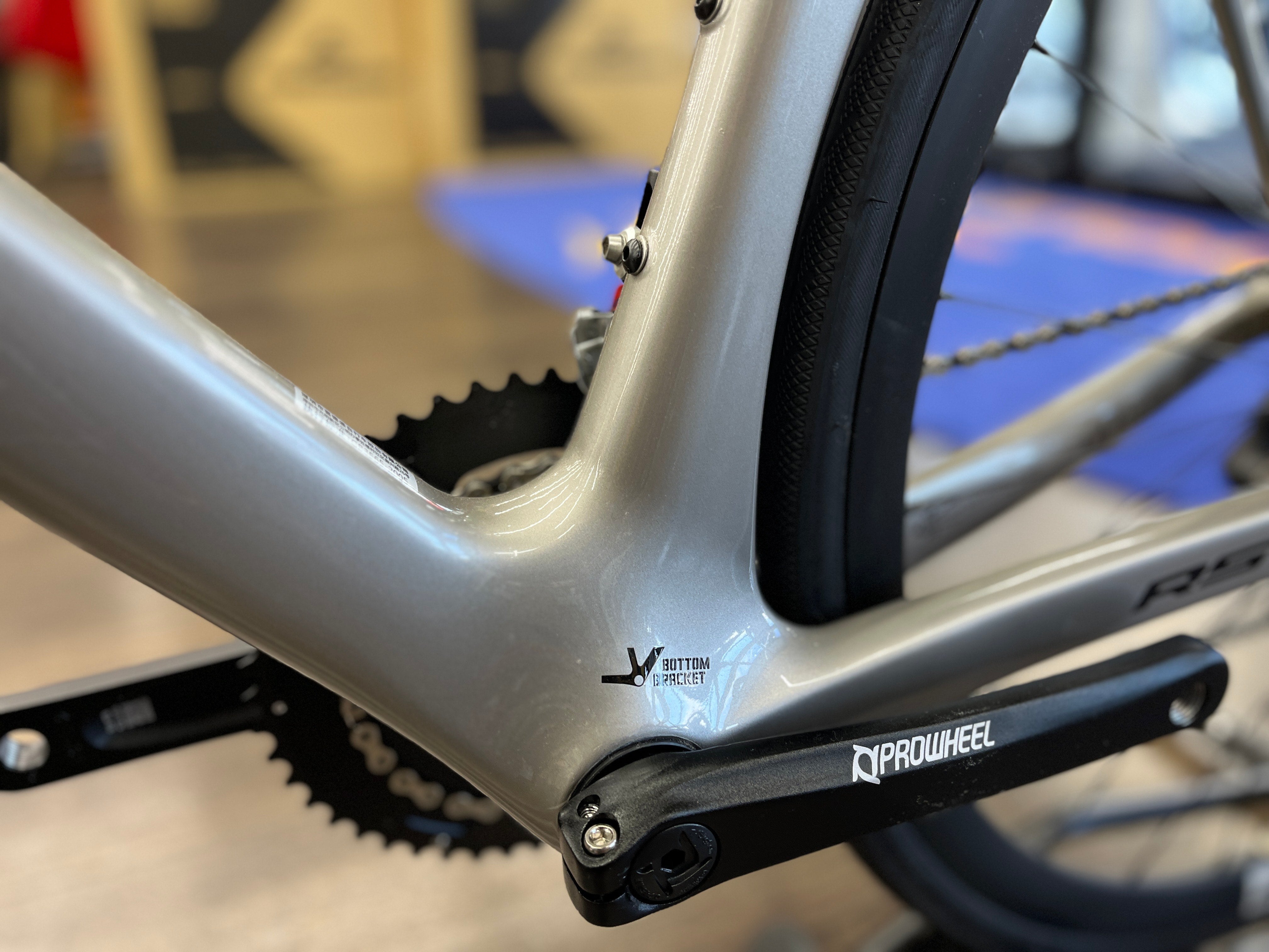 【限定商品】XDS RS700D フルカーボン ロードバイク【アウトレット】