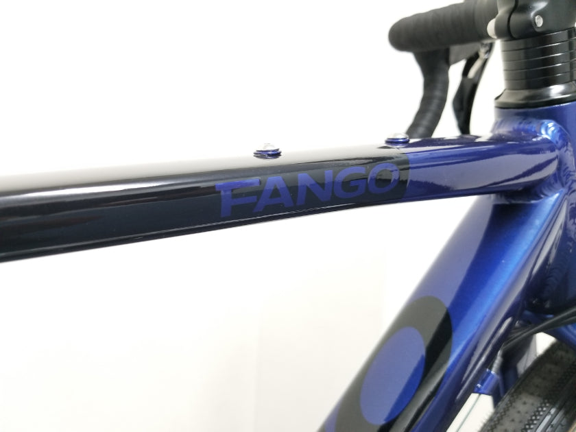 BASSO(バッソ) FANGO(ファンゴ) グラベルロードバイク