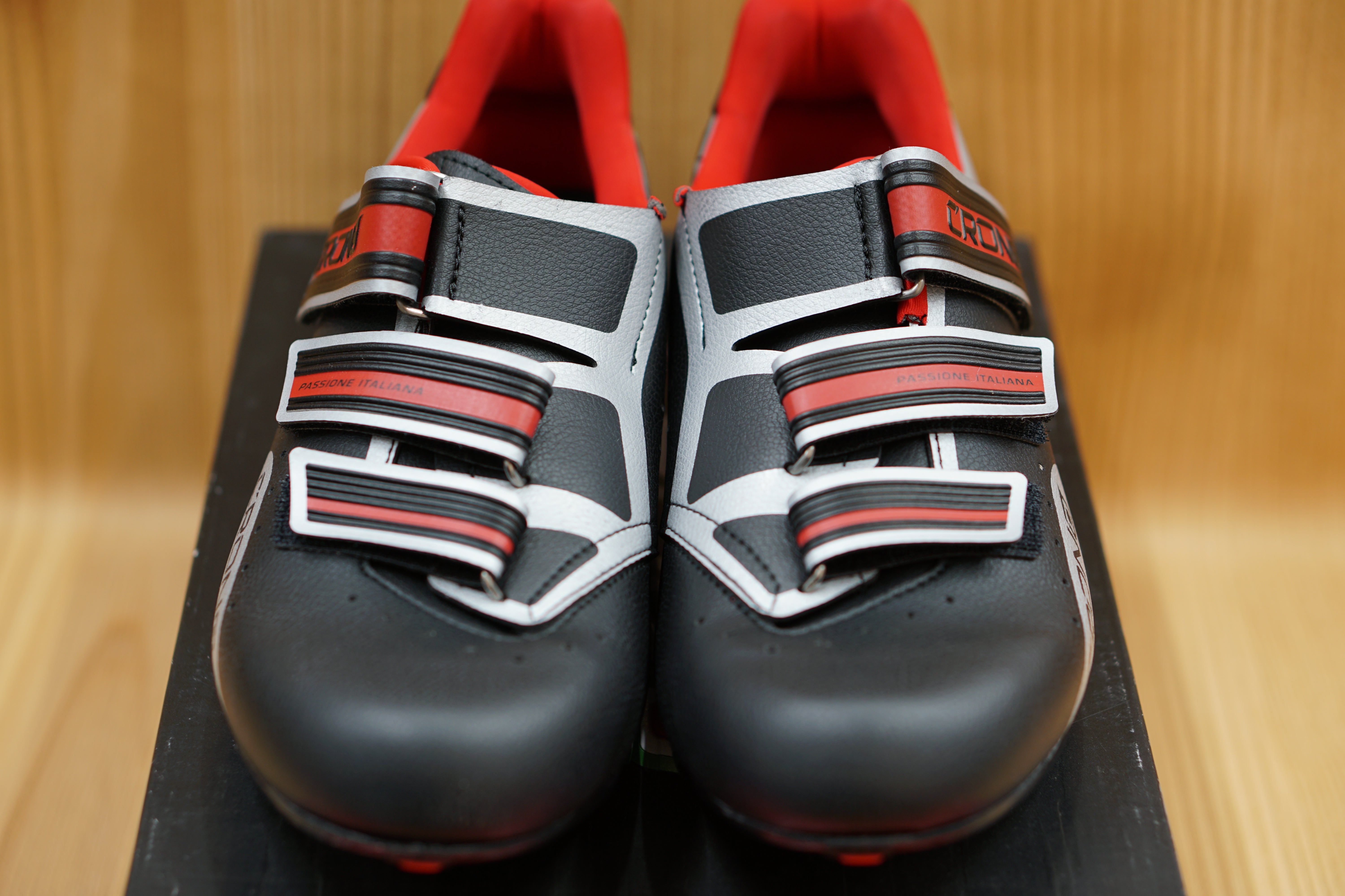 良品 クロノ CRONO CR-2 NYLON ビンディングシューズ サイズ39 CRONO【クロノ】 CR-2 【Carbon+nylon】【アウトレット】SPD-SL
