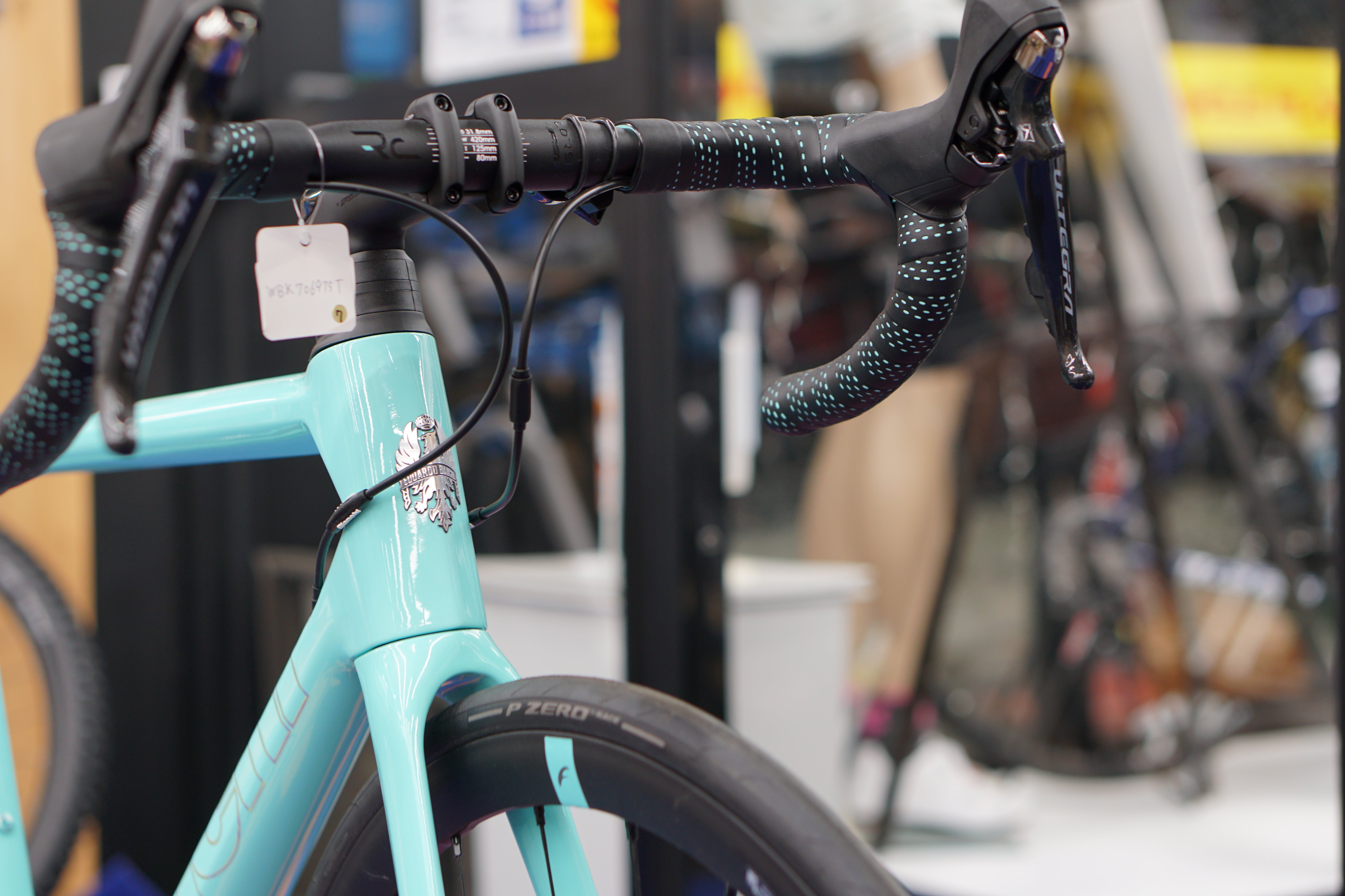 BIANCHI(ビアンキ)ロードバイク SPECIALISSIMA DISC 11速 機械式 ULTEGRA