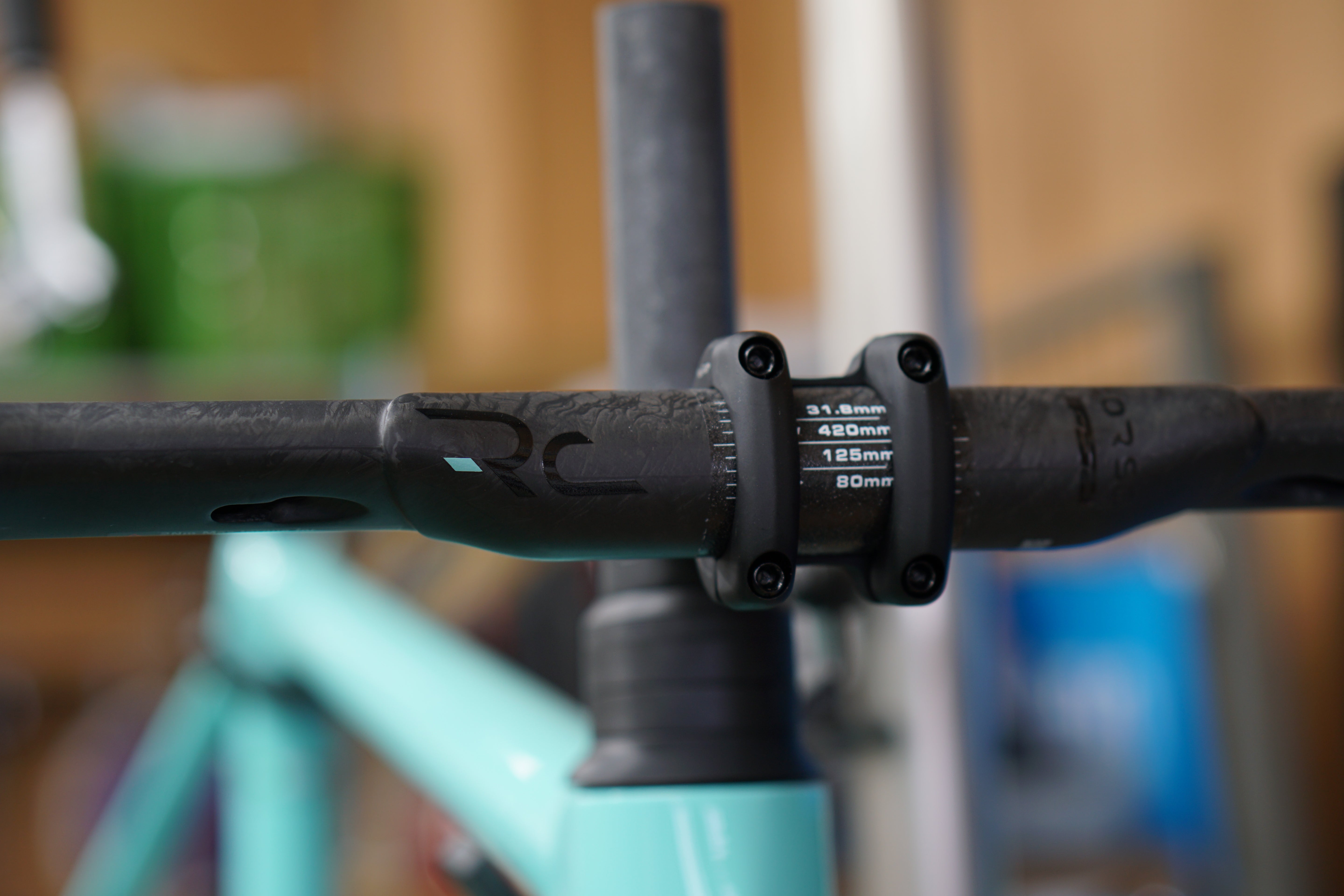 BIANCHI SPECIALISSIMA DISC 530mm フレームセット 2023