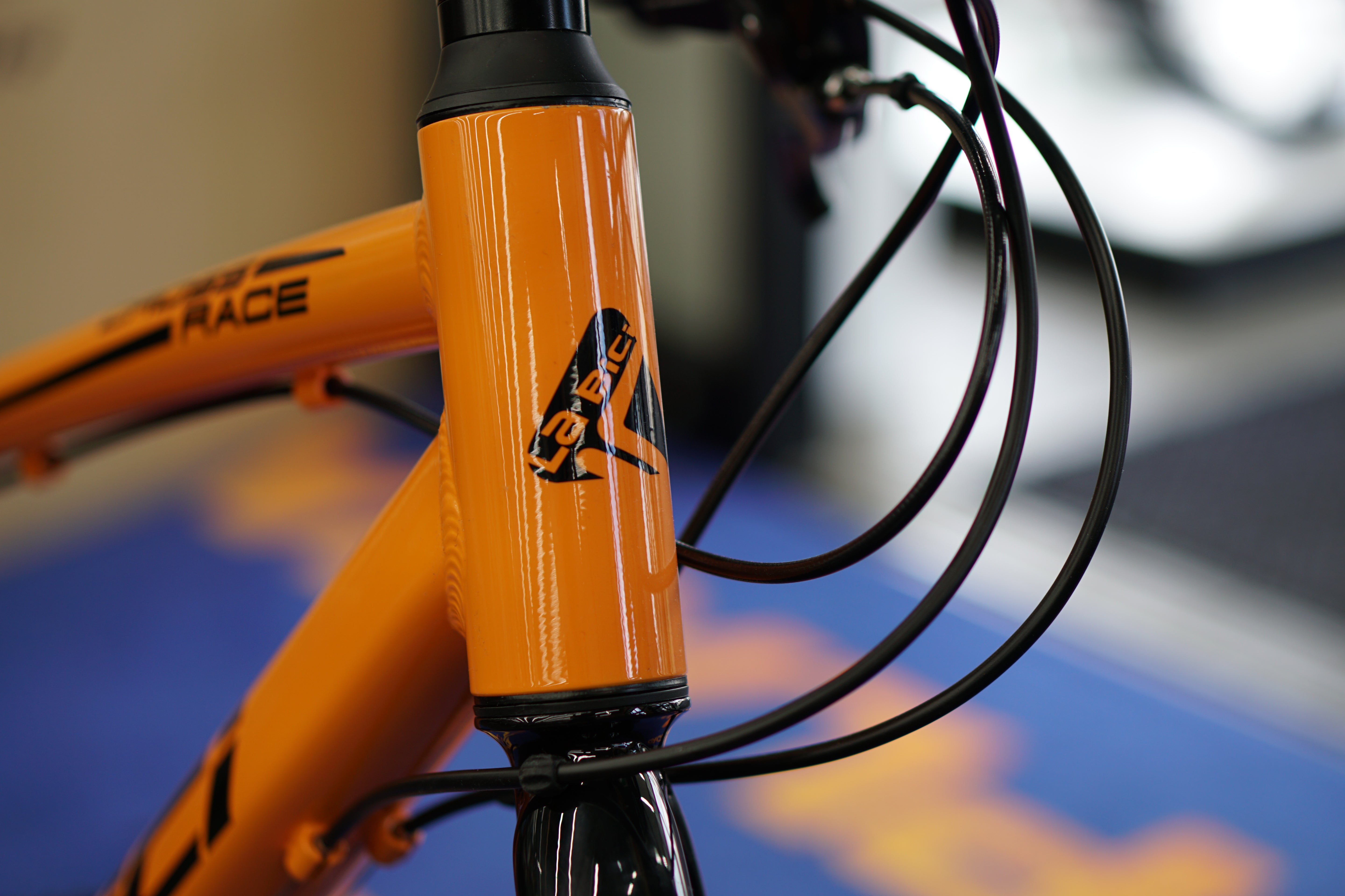 LA BICI(ラビチ)　CROSS 700C 【アウトレット】
