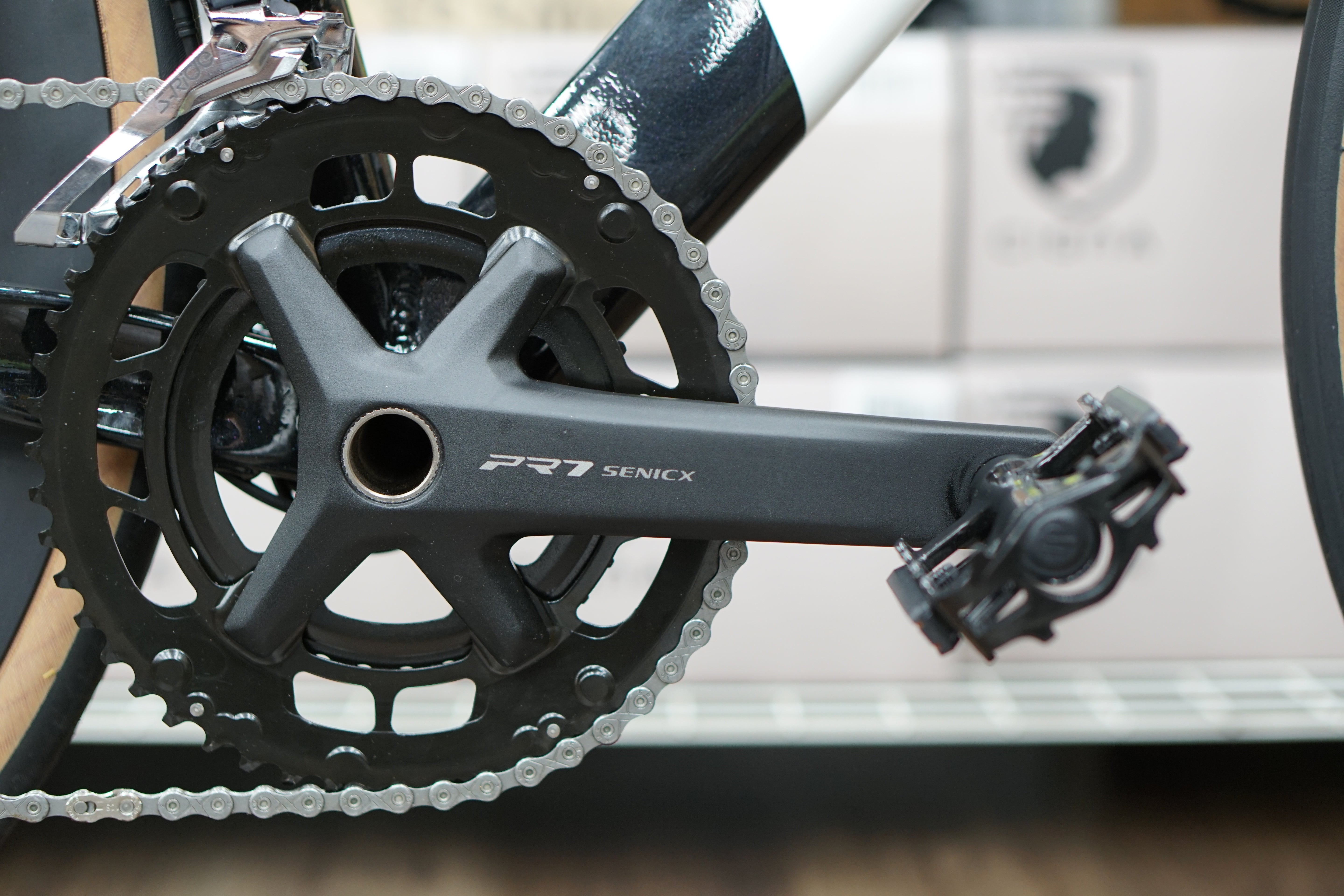 【限定入荷】ROCKBROS【ロックブロス】 W3　ロードバイク