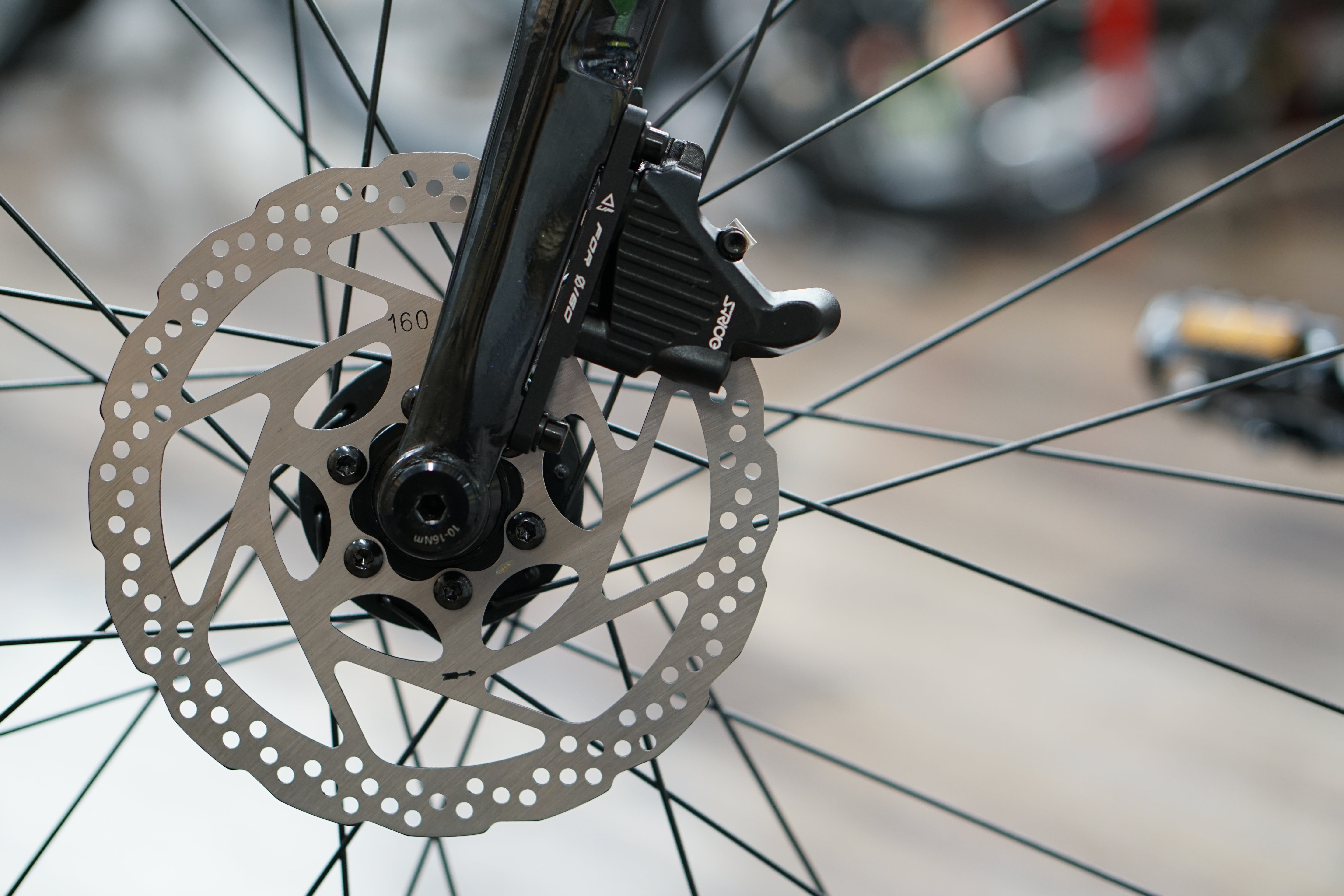 【限定入荷】ROCKBROS【ロックブロス】 W3　ロードバイク