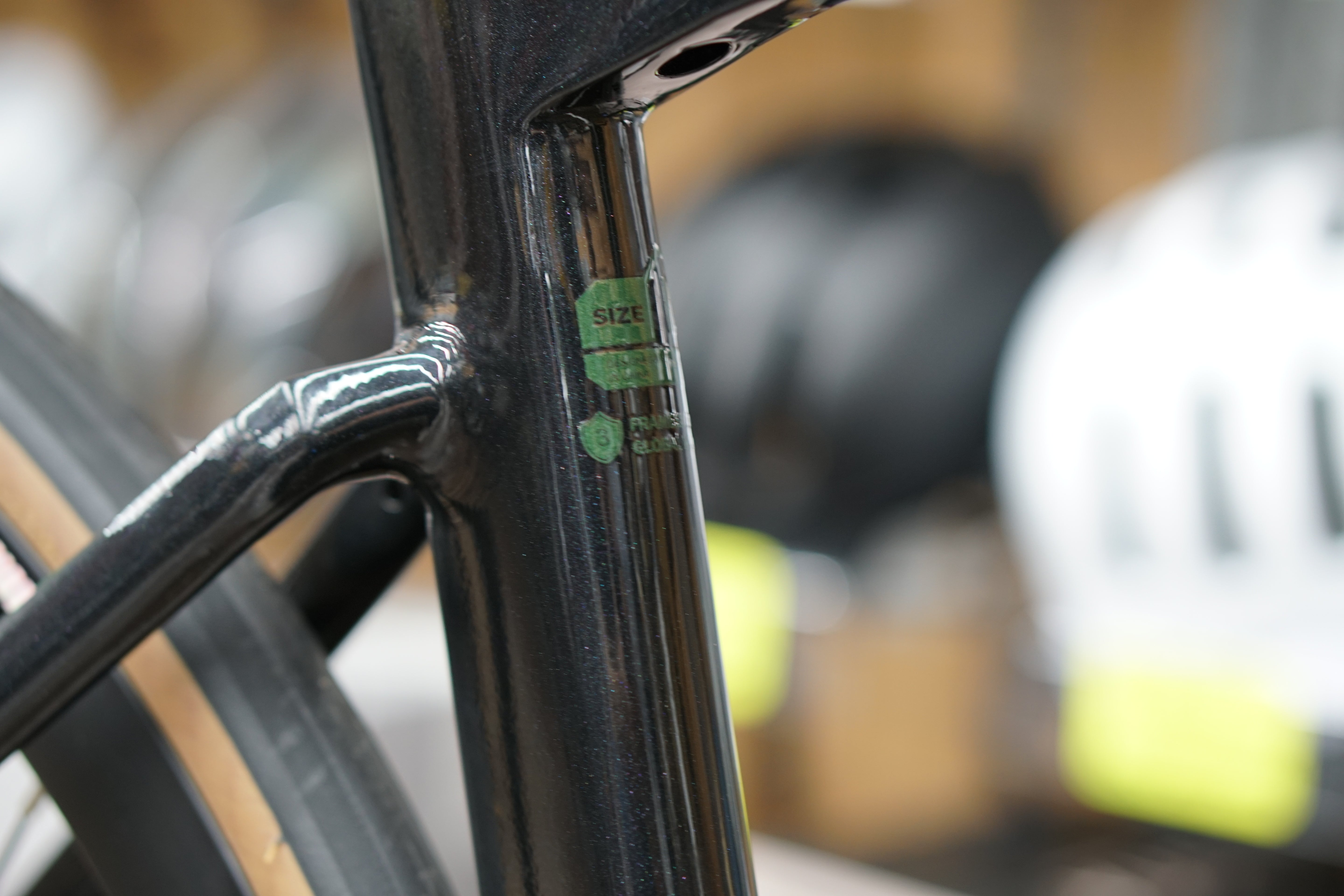 【限定入荷】ROCKBROS【ロックブロス】 W3　ロードバイク